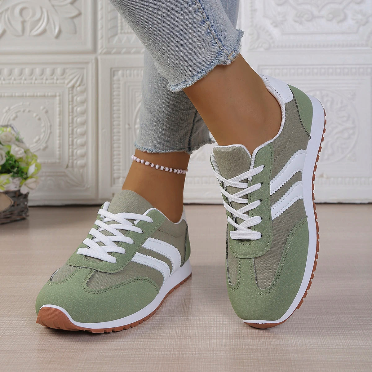 Fashionable women's shoes, non-slip outdoor sports shoes